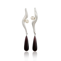 In Flow Studs with Garnets and Fresh water pearls