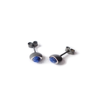 Small seed studs with blue felt