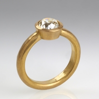 22ct ring with diamond