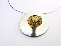 Tree dome pendant with leaves