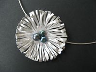 Peacock Pearl Pendant