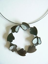 Wreath Necklace